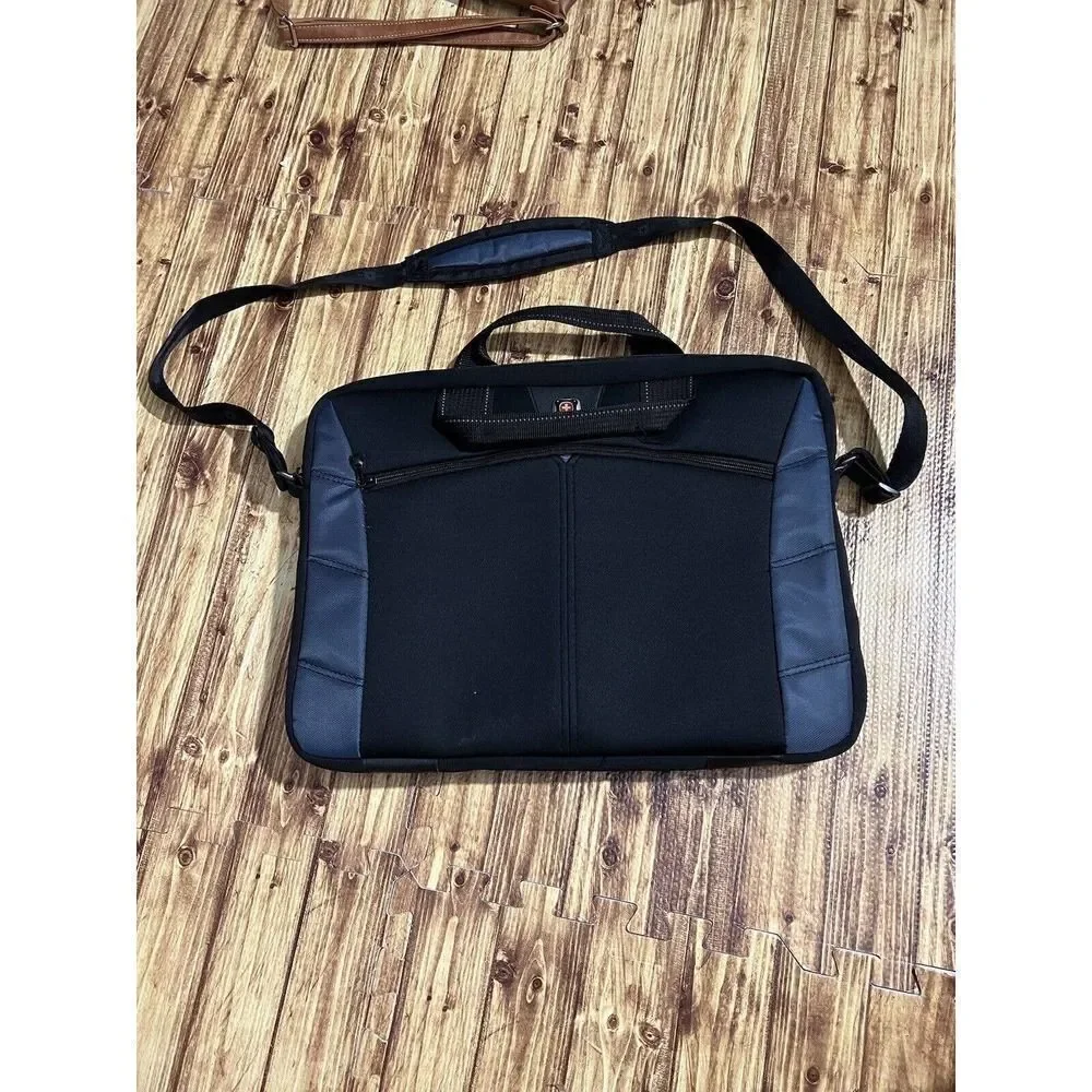 Swiss Gear Computer Messenger Laptop Bag The Sherpa