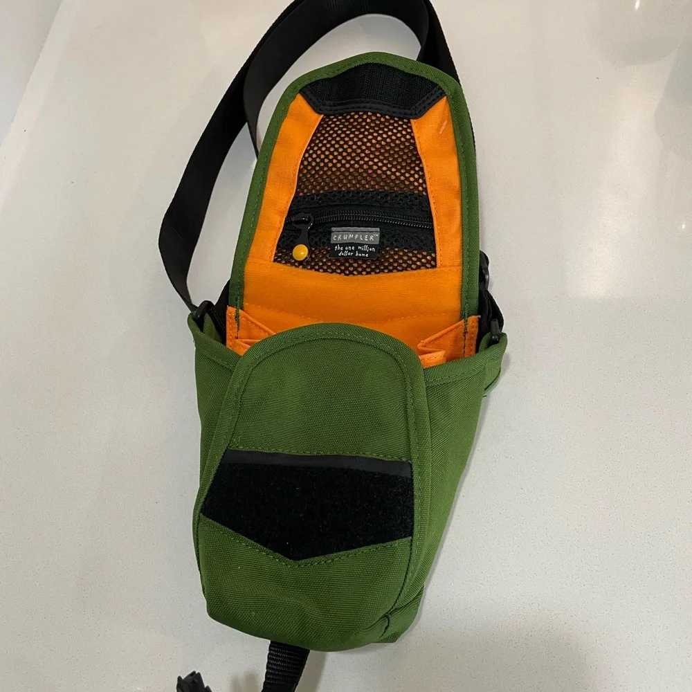 Crumpler camera case