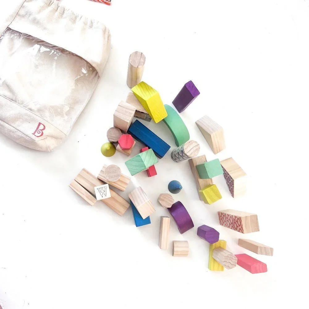 B.Toys building blocks