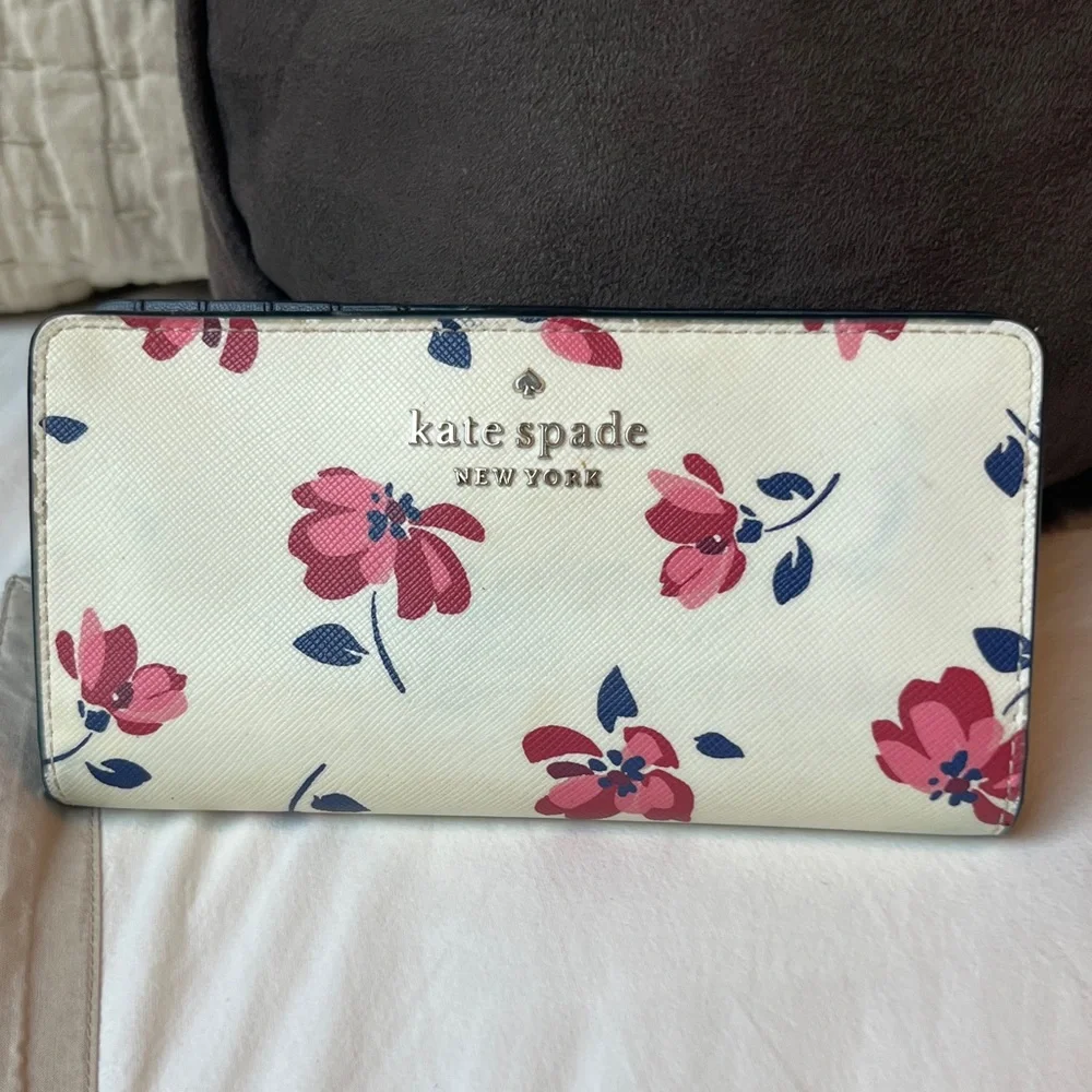 Kate Spade White and Pink Floral Wallet