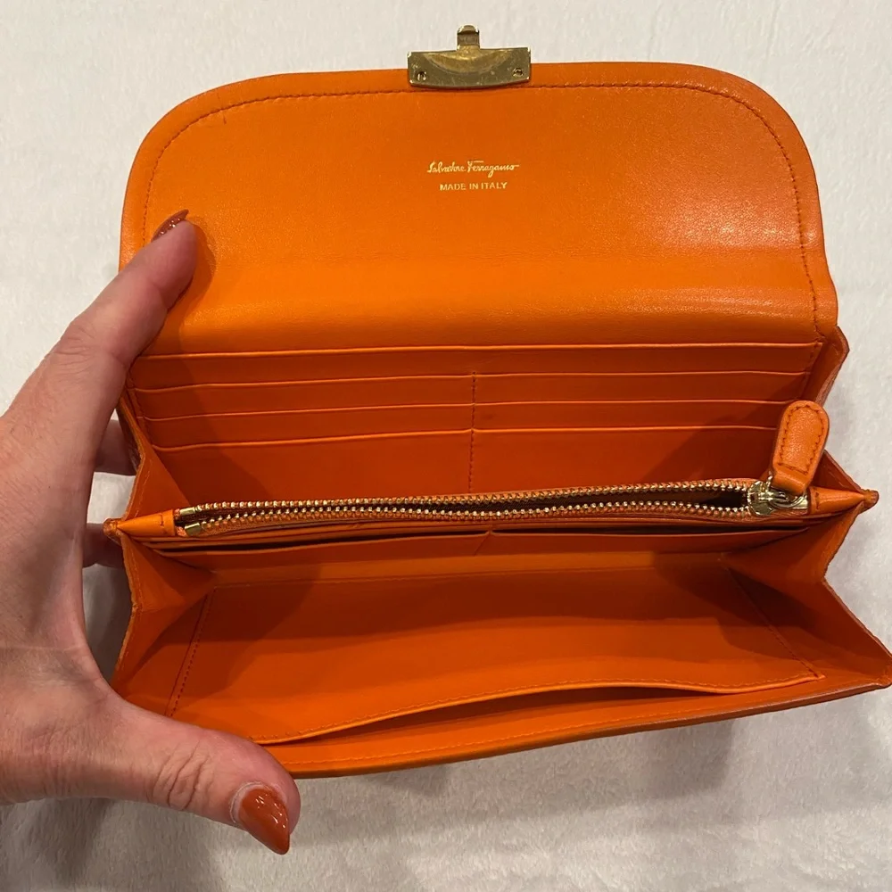 Salvatore Ferragamo authentic from