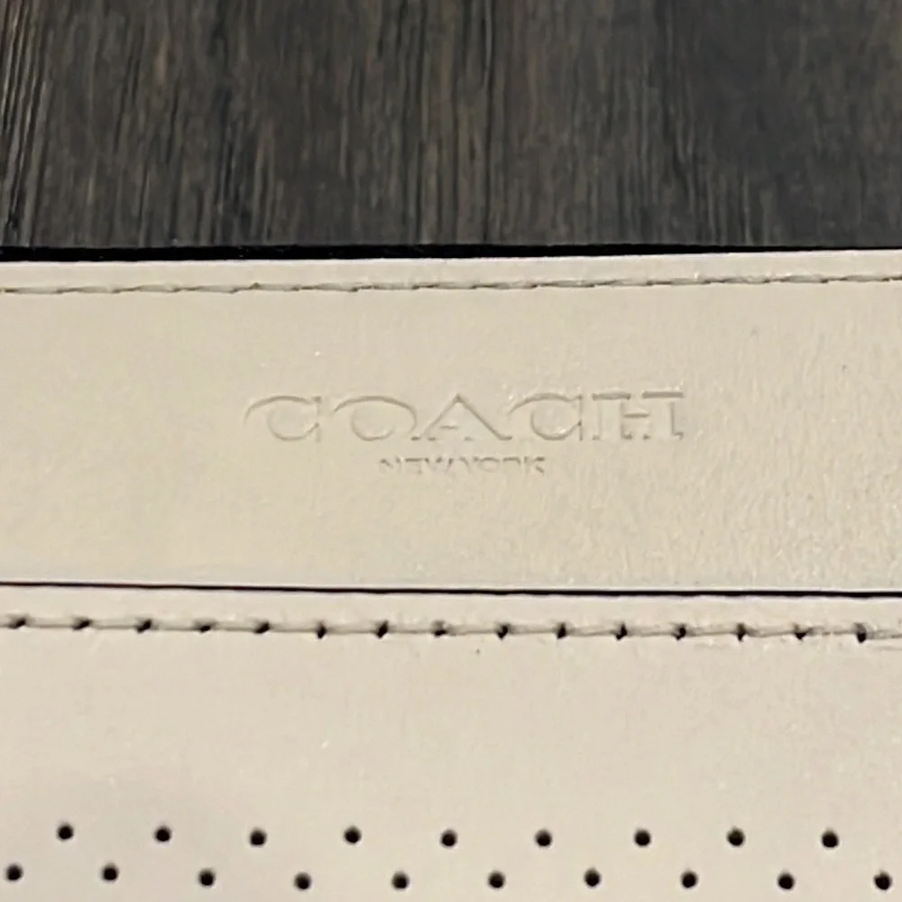 Coach New York Terrain perf Accordion chalk Wallet new F58104 travel organizer