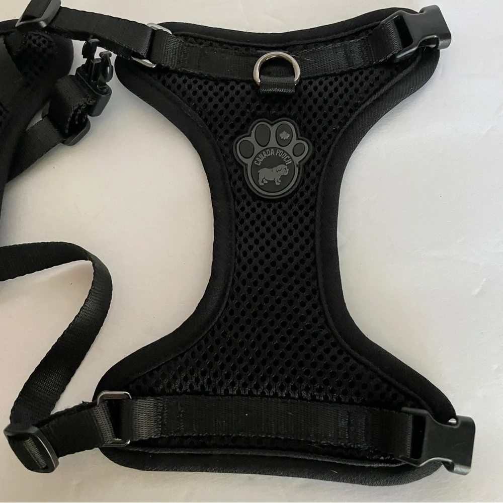 Canadian Pooch Everything Harness Black Dog Harness Size small