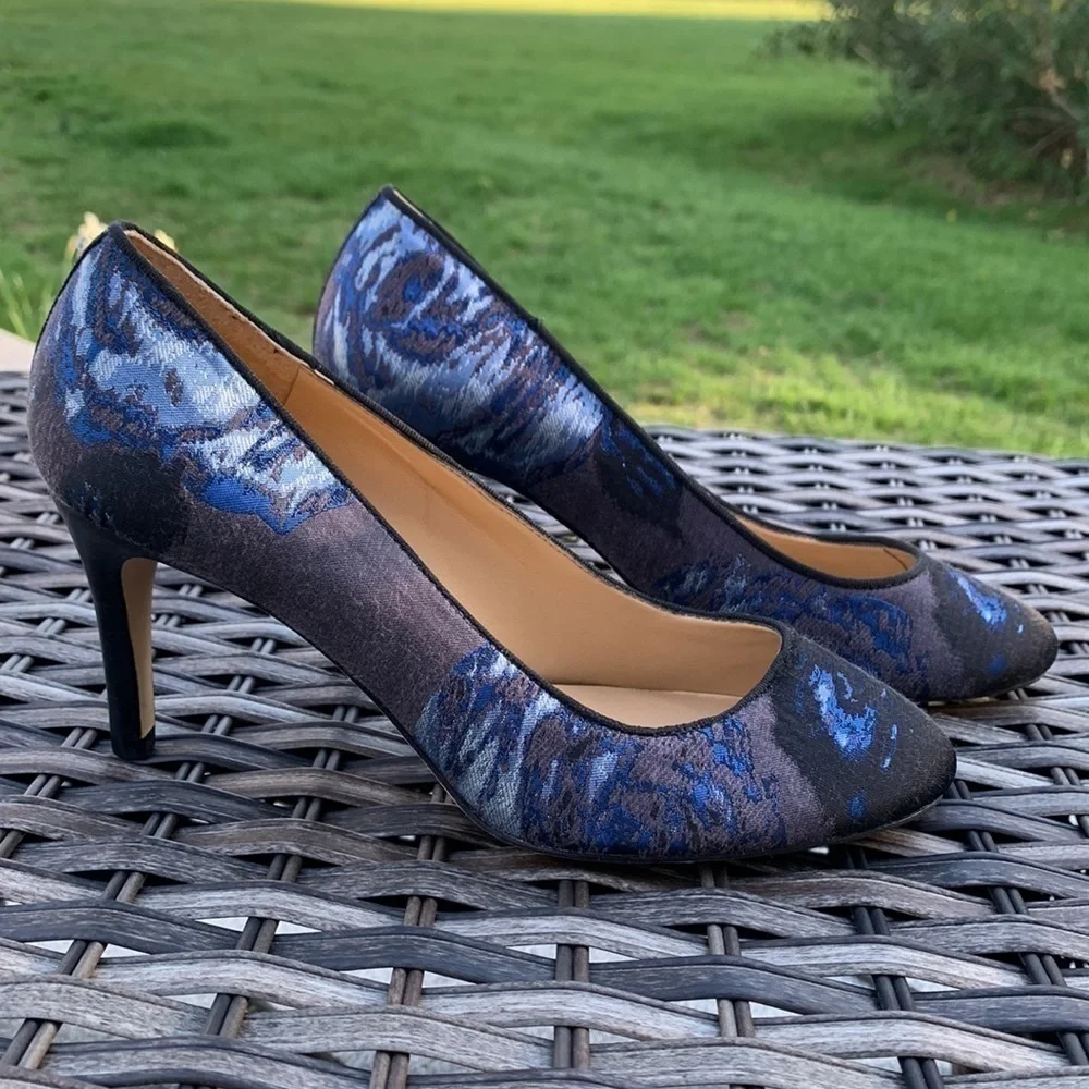 Talbots classy pump