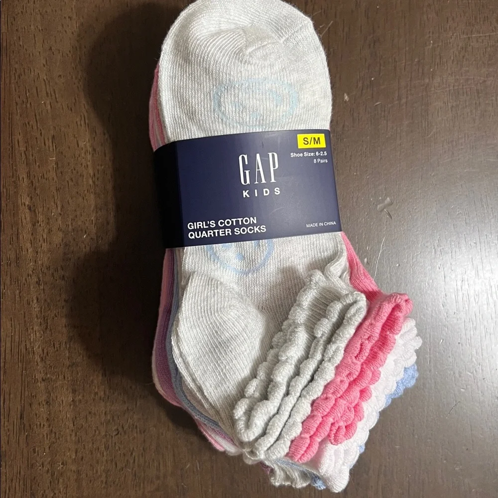 GAP pairs girls