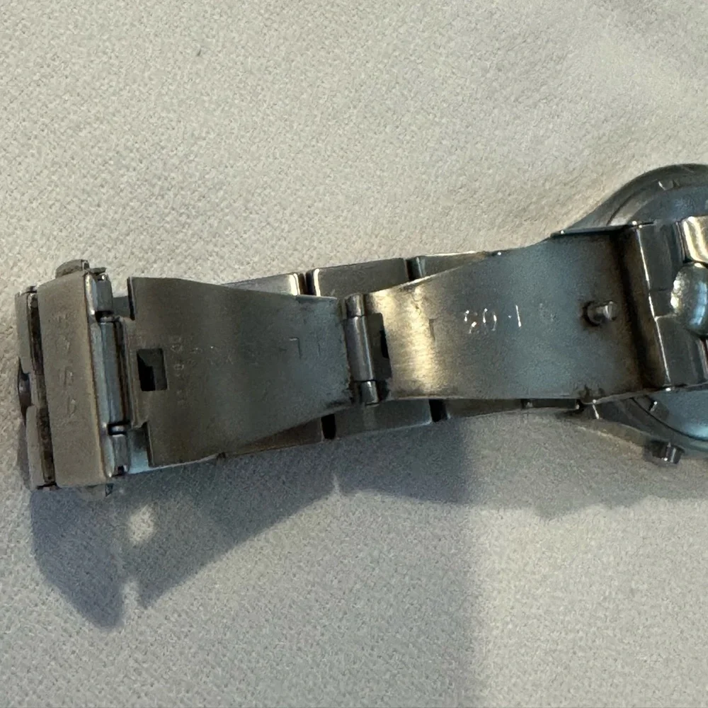 Fossil sleek smartwatch