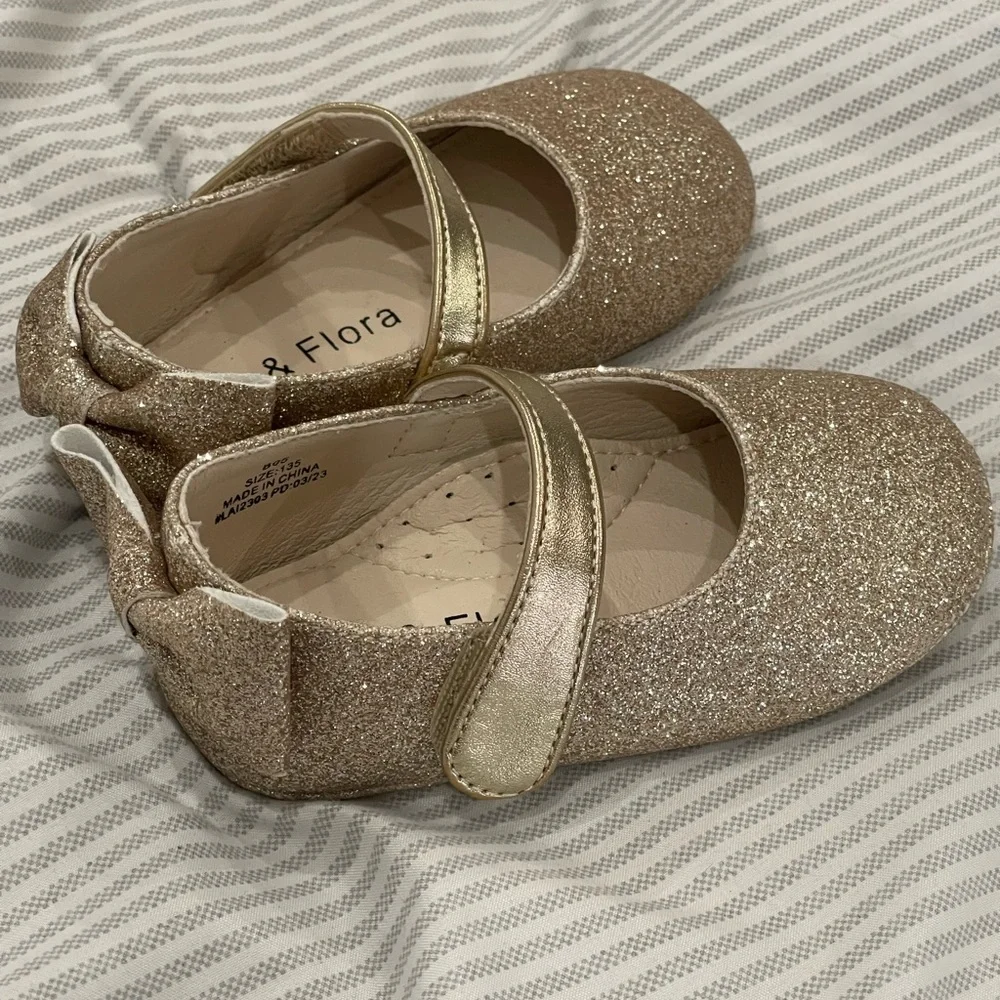 Felix & Flora‎ 13.5 Velcro Gold Glitter Flats with Bow