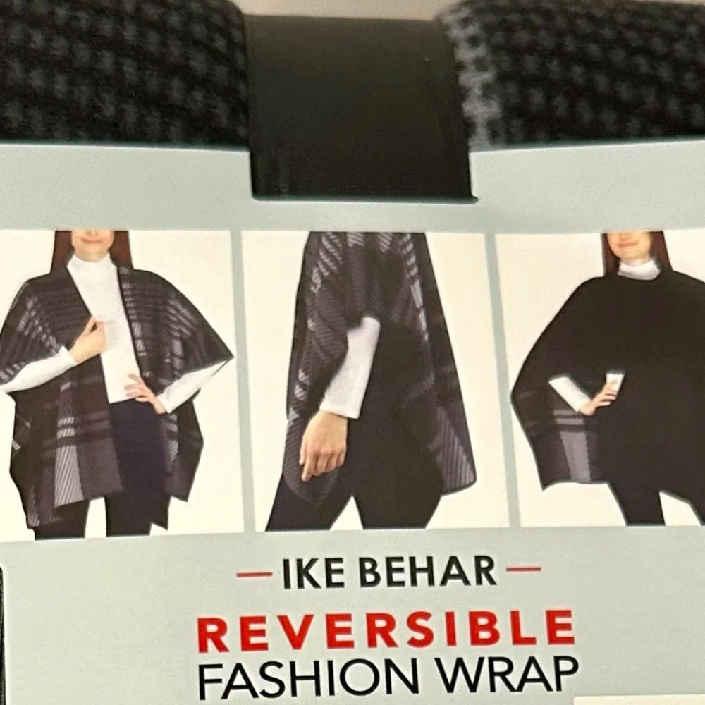 Ike Behar Reversible Fashion Wrap With High Pile Fleece One Size Soft Warm (NEW)