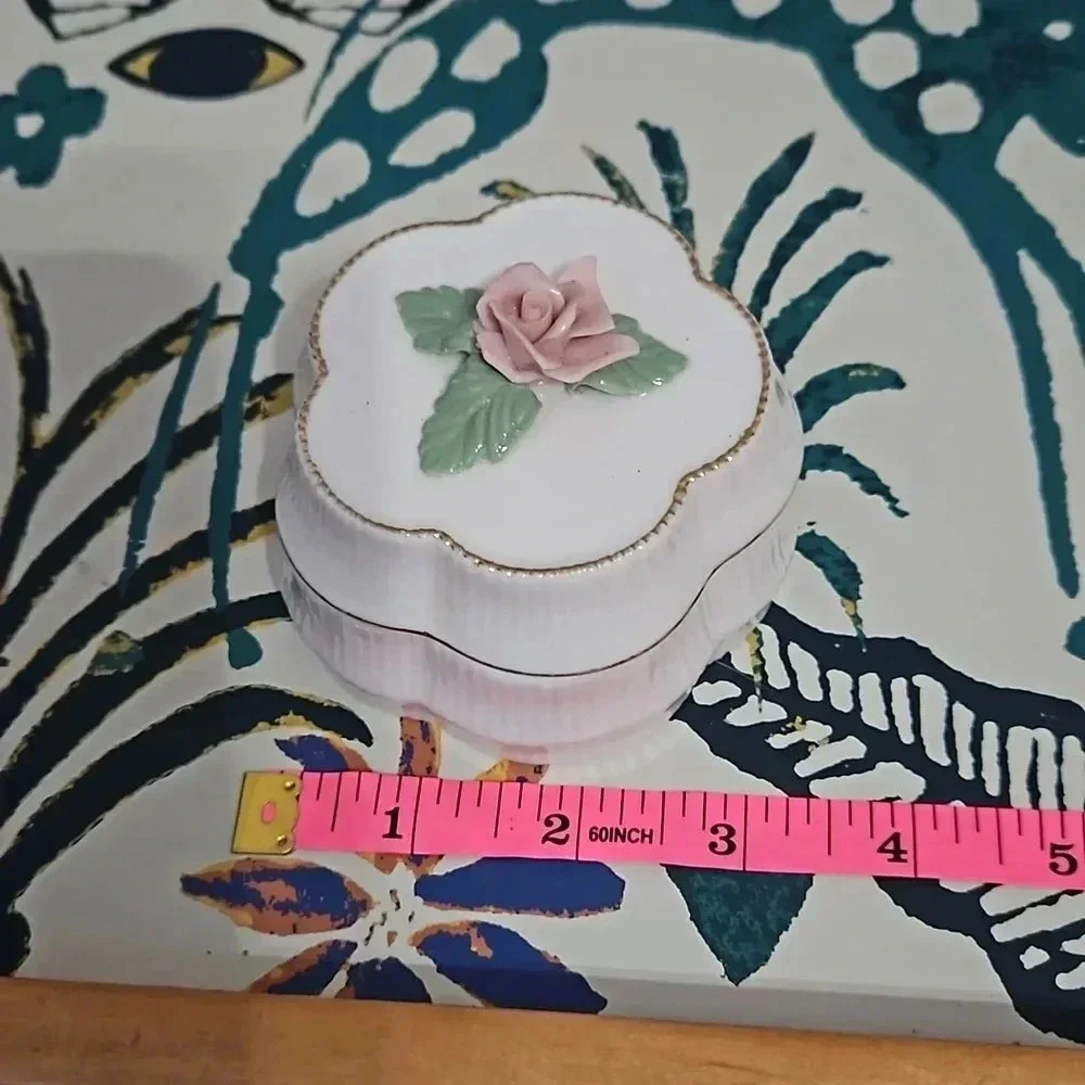 Heritage House small trinket