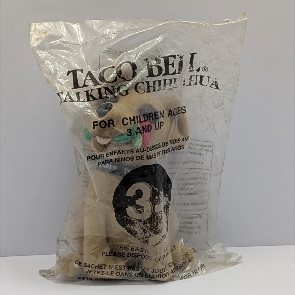 Taco Bell Talking Chihauaha With Rose - 