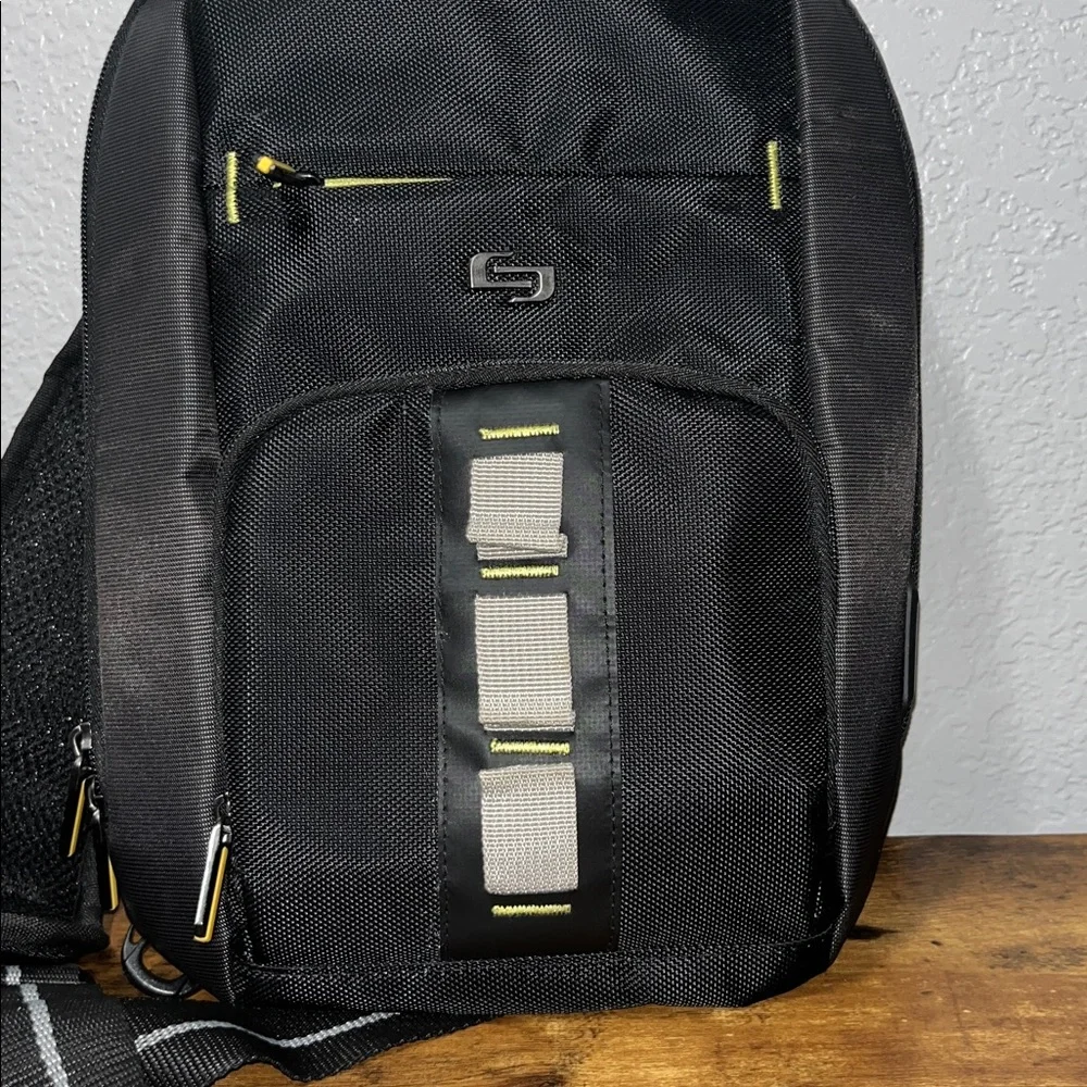 solo messenger travel