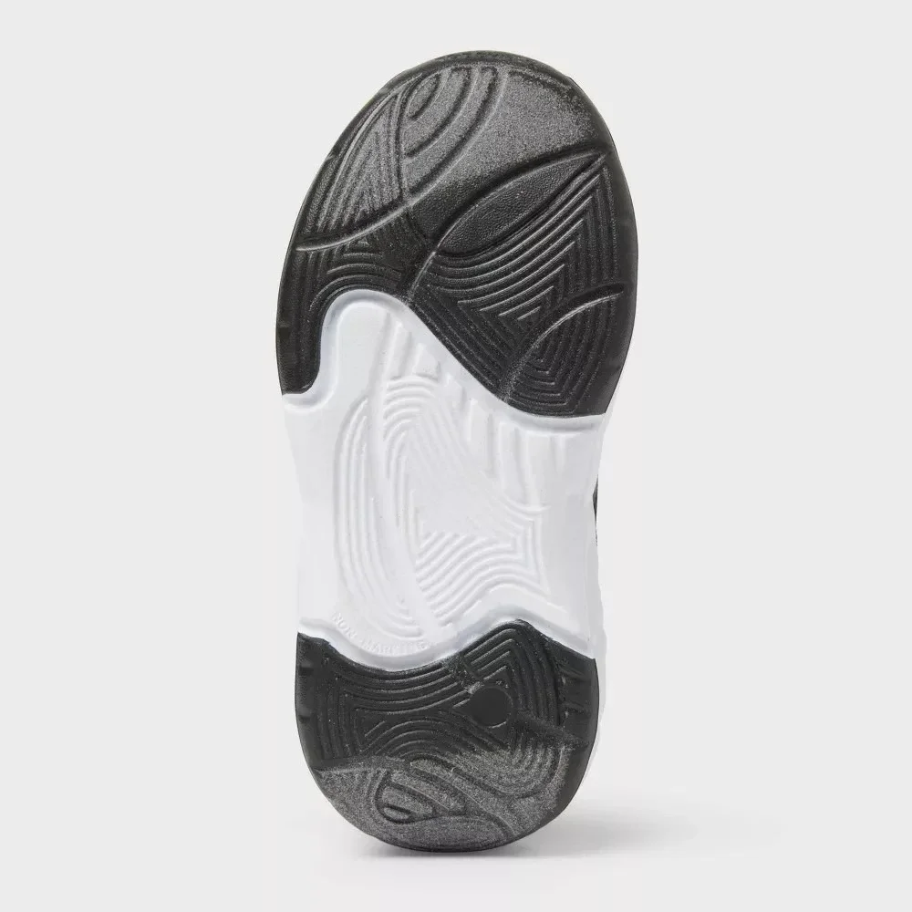 all in motion absorbing toe motion