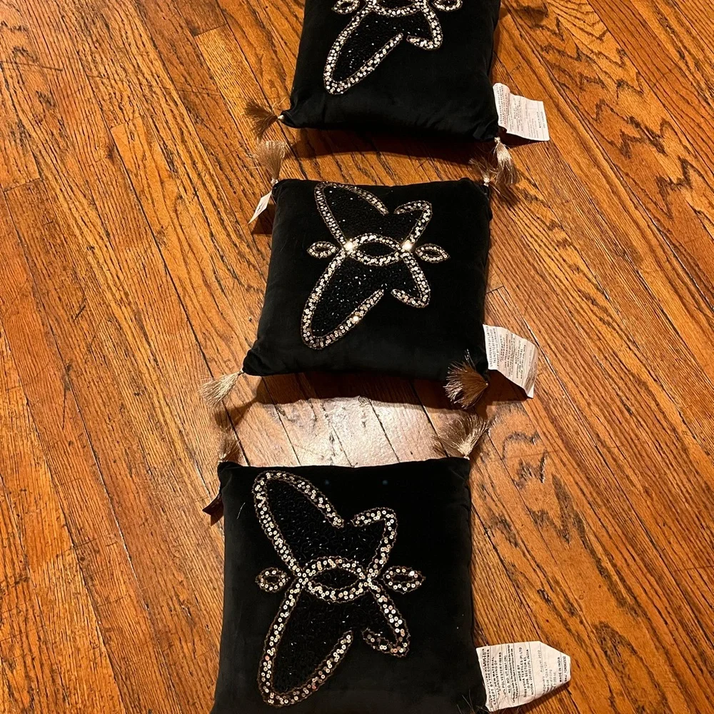 N/A black decorative