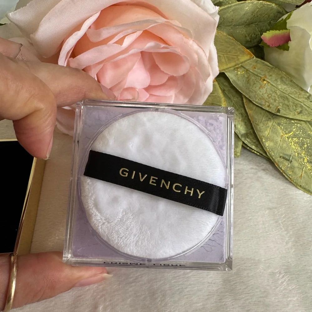 Givenchy achieve flawless