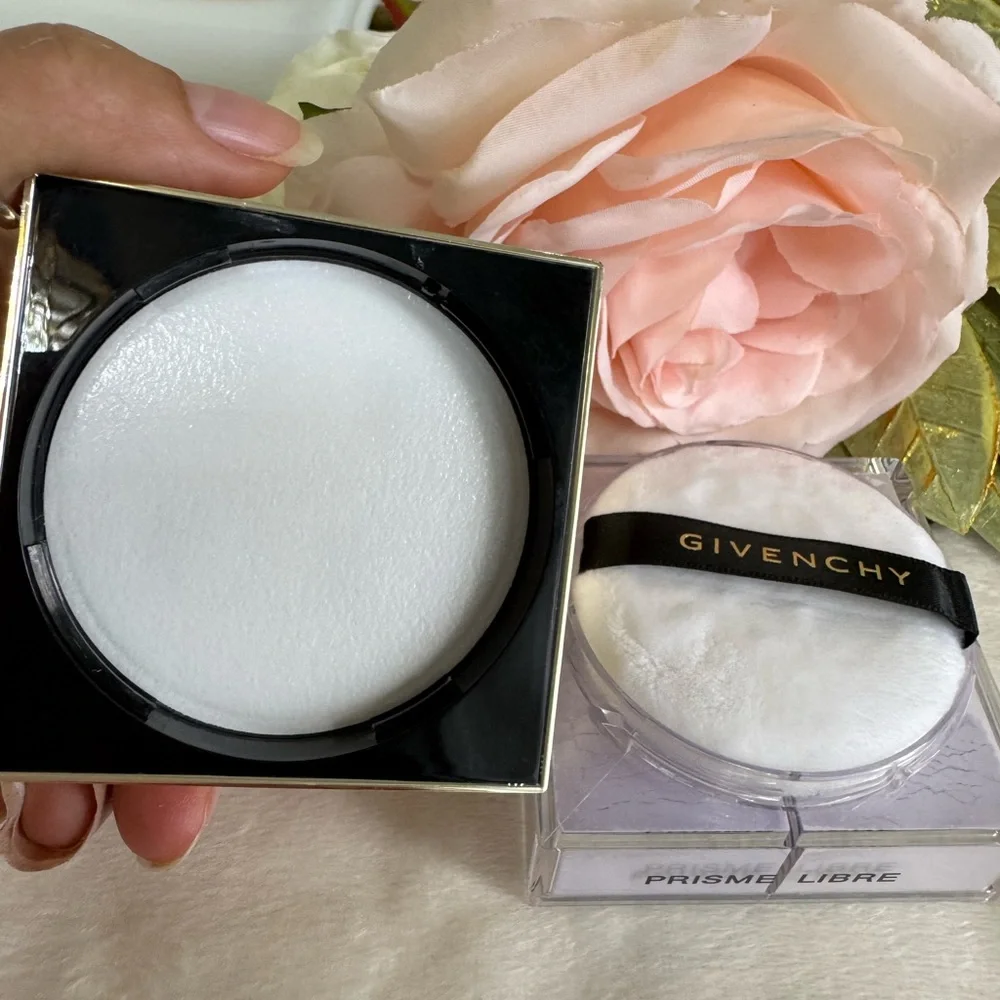 Givenchy achieve flawless
