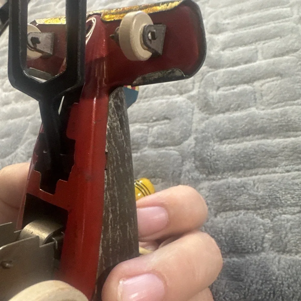 C.C vintage loop