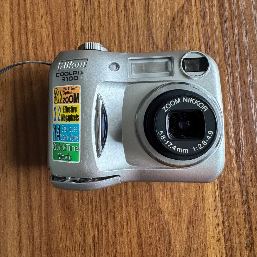 Nikon coolpix 3100