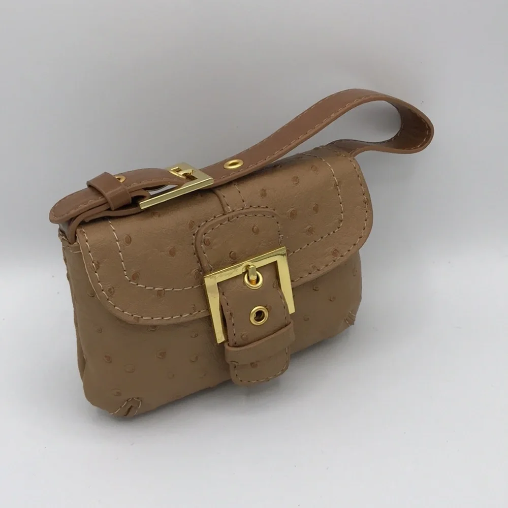 Mini tan ostrich-pattern purse with gold trim