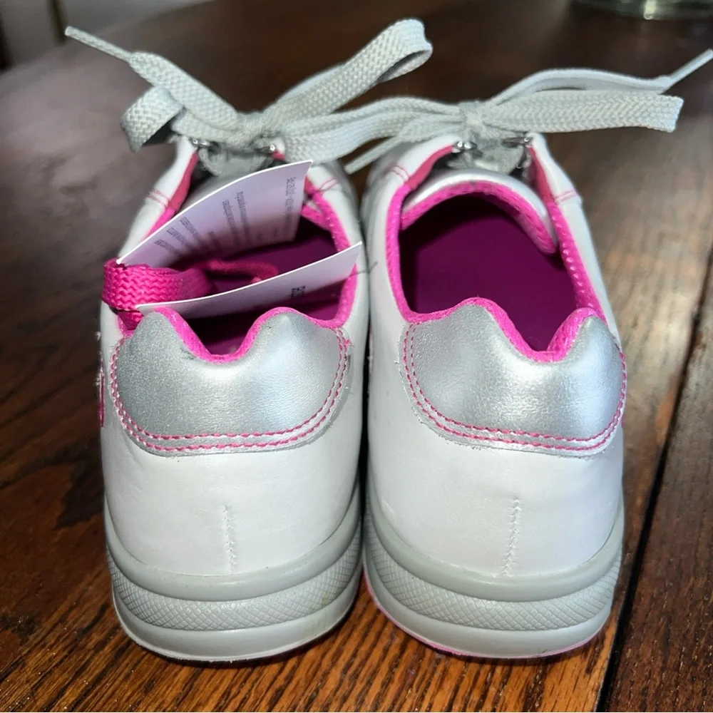 SAS women sporty