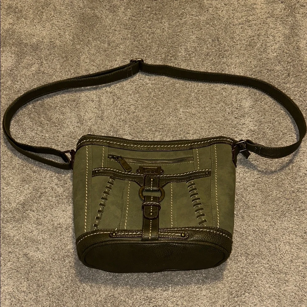 b.o.c. chic messenger