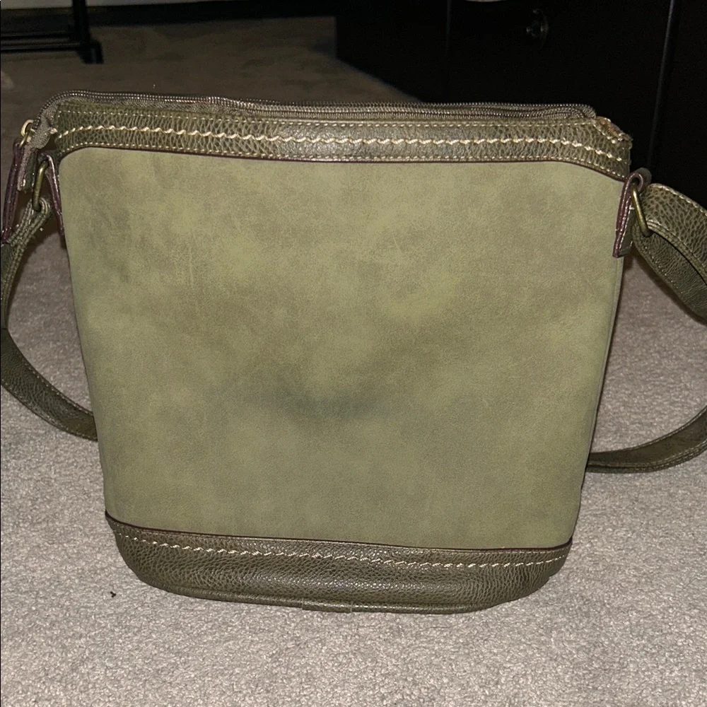 b.o.c. chic messenger