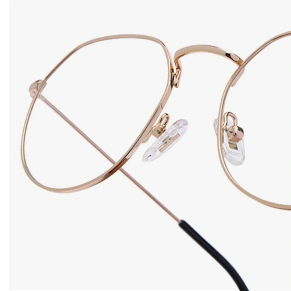 Diff Eyewear blue includes