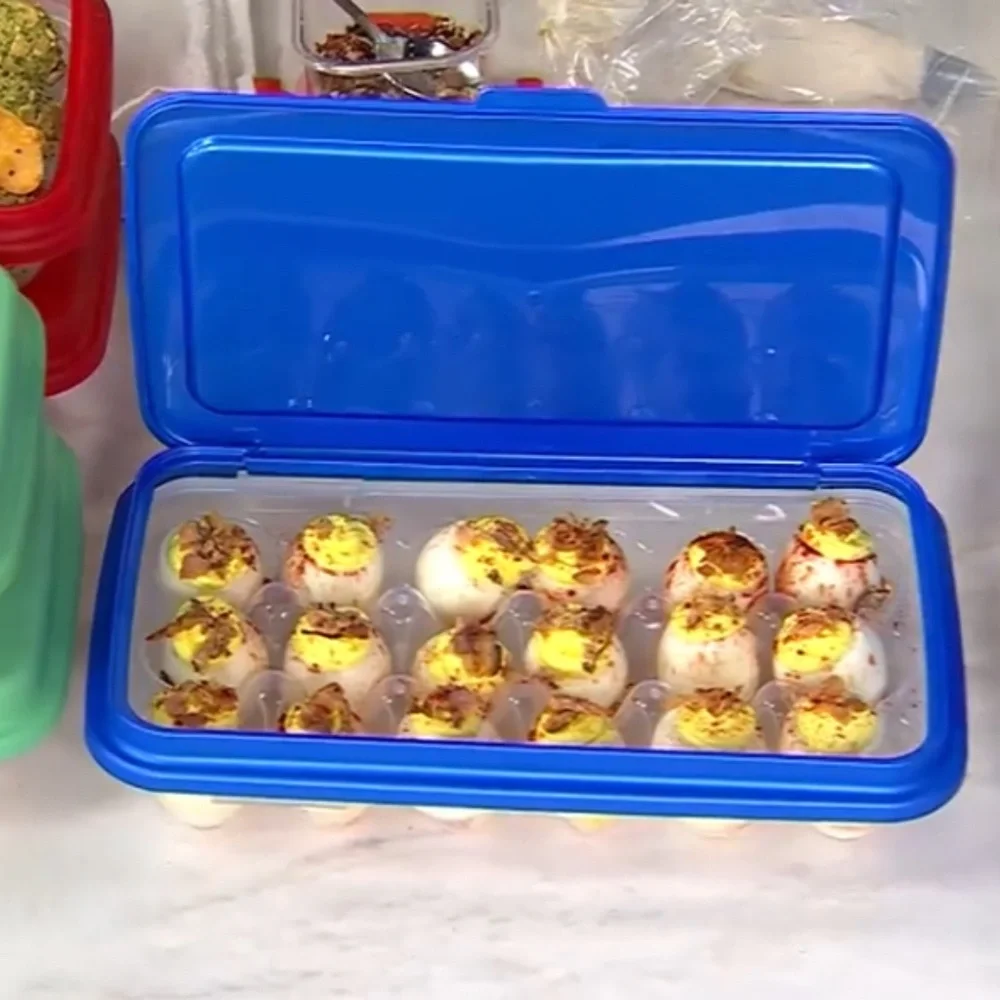 LocknLock 18-Egg Keeper w/ Flip Top Lid