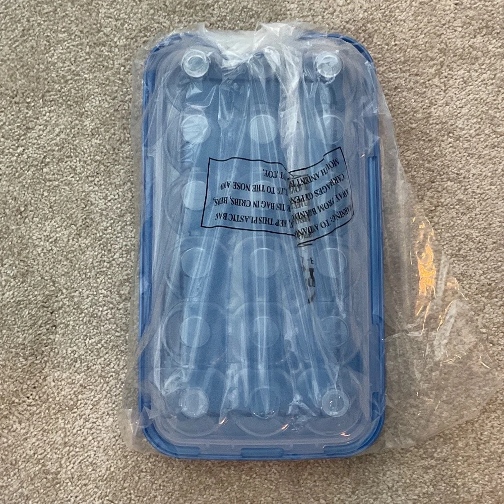 LocknLock 18-Egg Keeper w/ Flip Top Lid