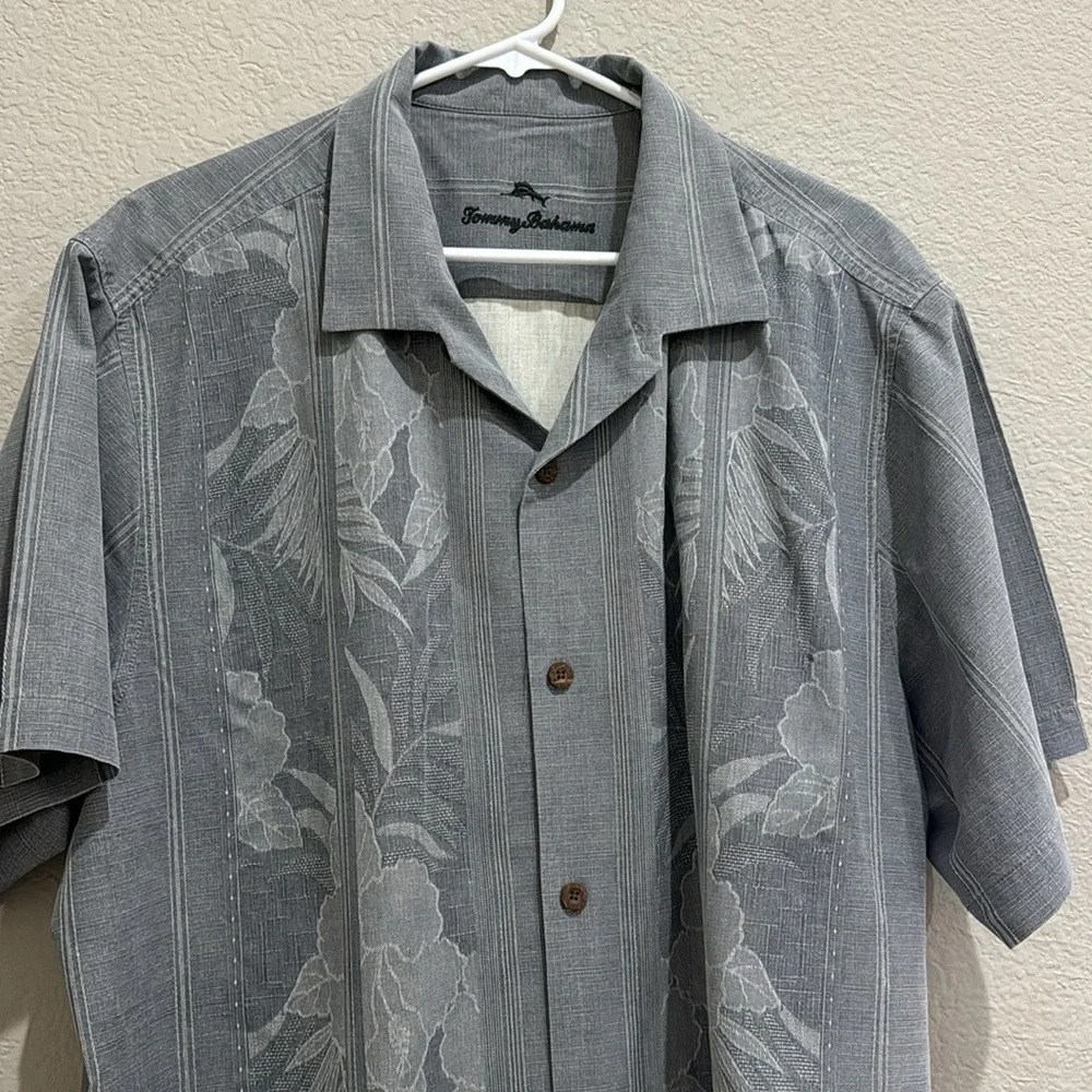 Tommy Bahama new without