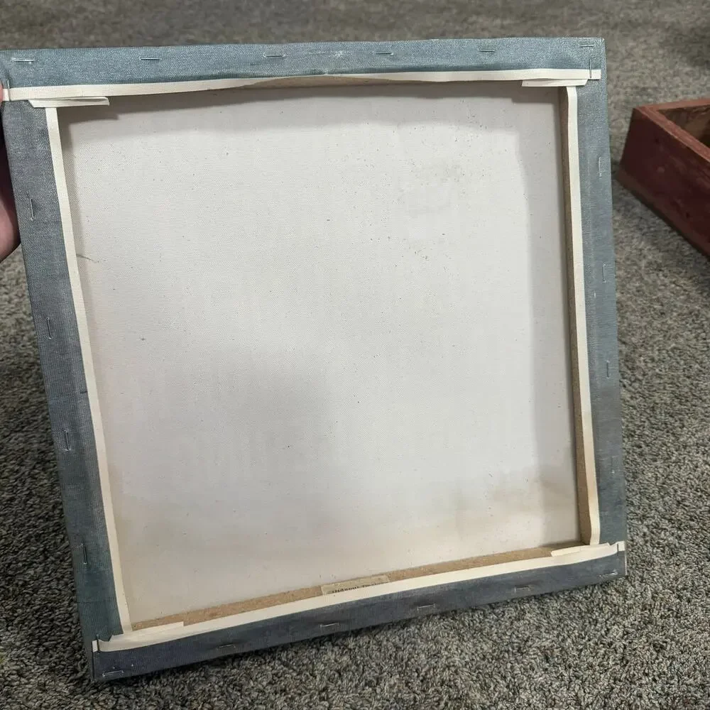 Unknown unbranded large
