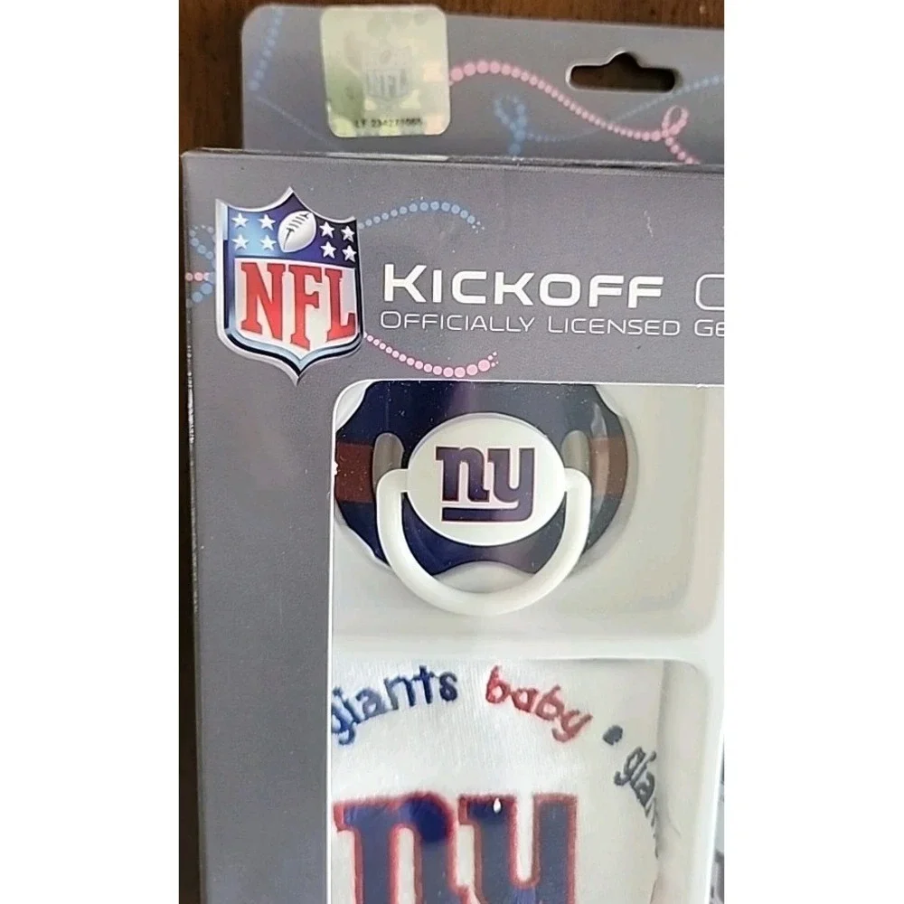 NY‎ Giants Kickoff Collection Binky Bib Bottle Officially NFL Licensed NEW!