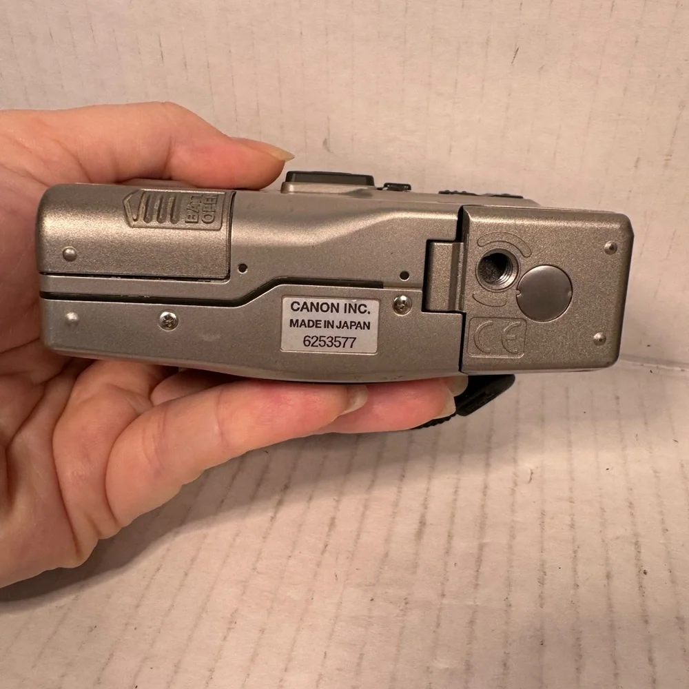 Canon compact elph