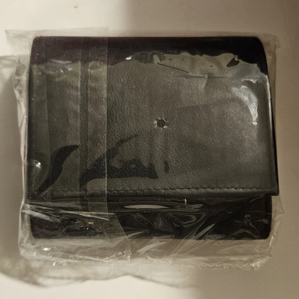 Swiss Marshall nwt rfid