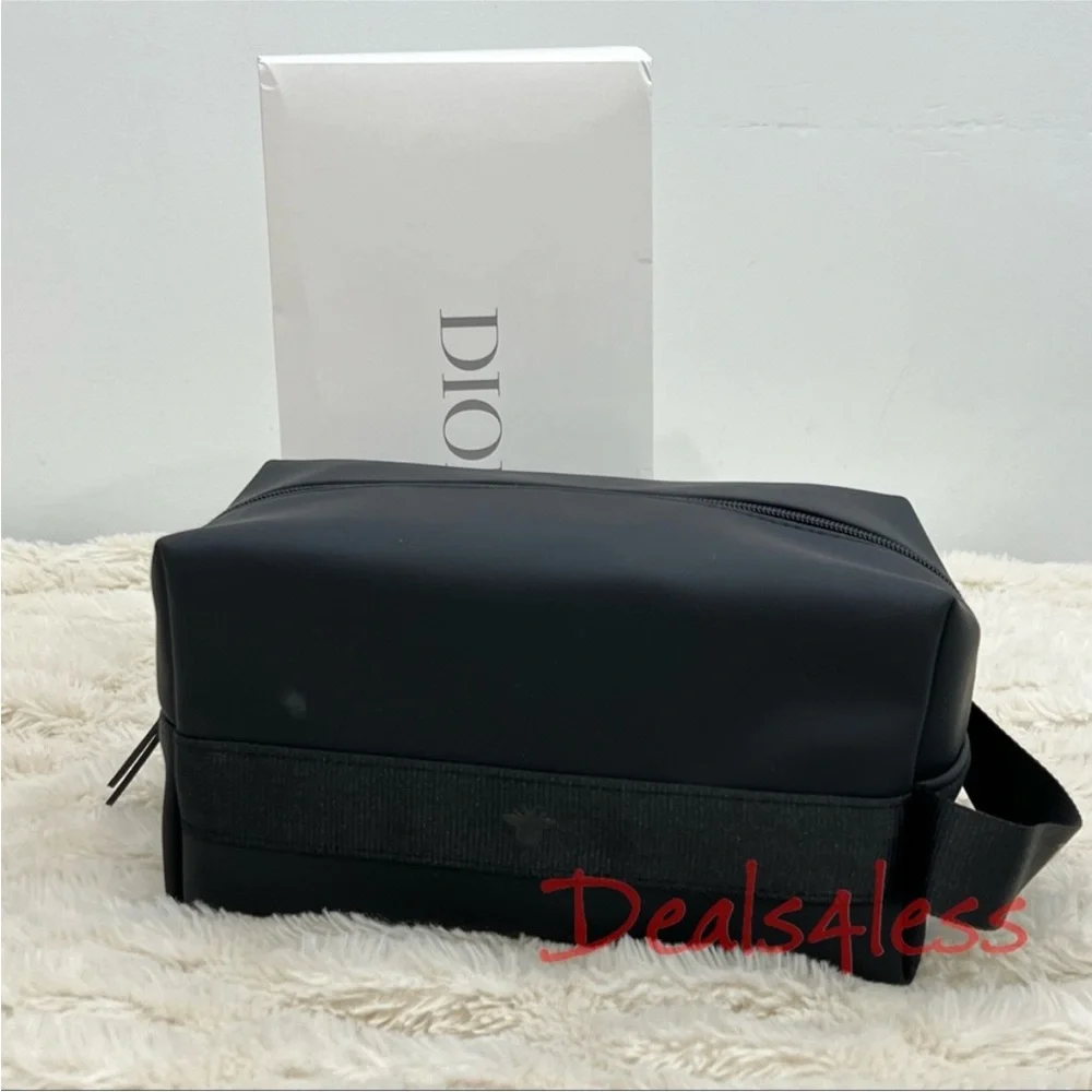 Dior pouch cosmetic