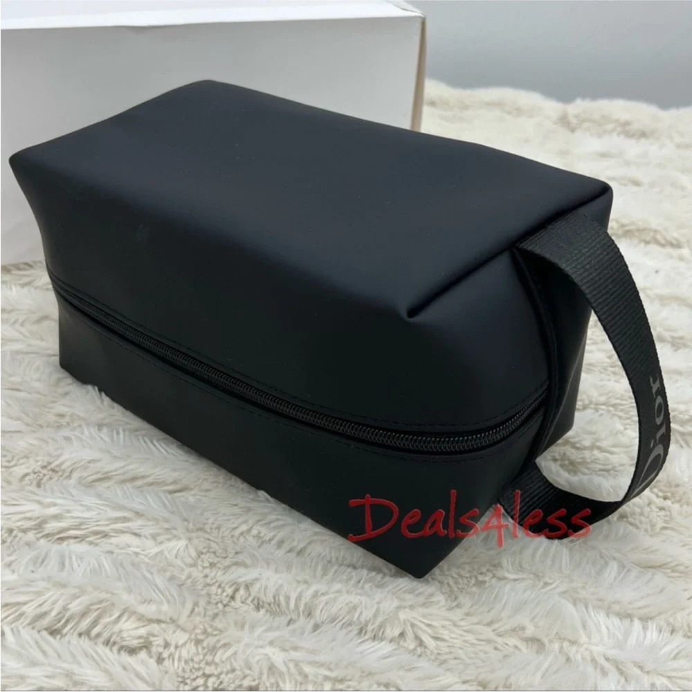 Dior pouch cosmetic
