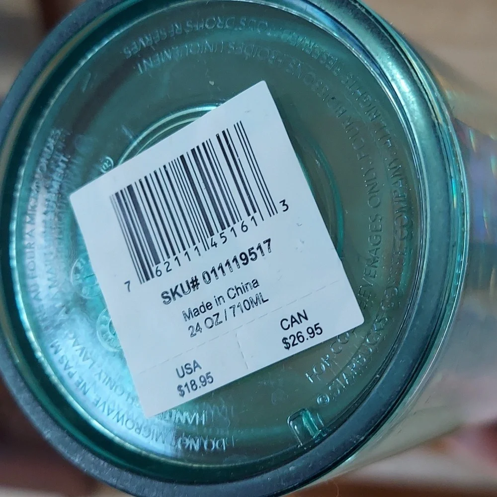 Starbucks closet aqua credit