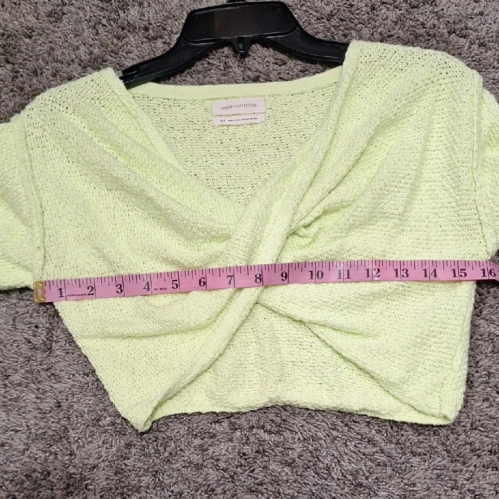 Urban Outfitters no rips