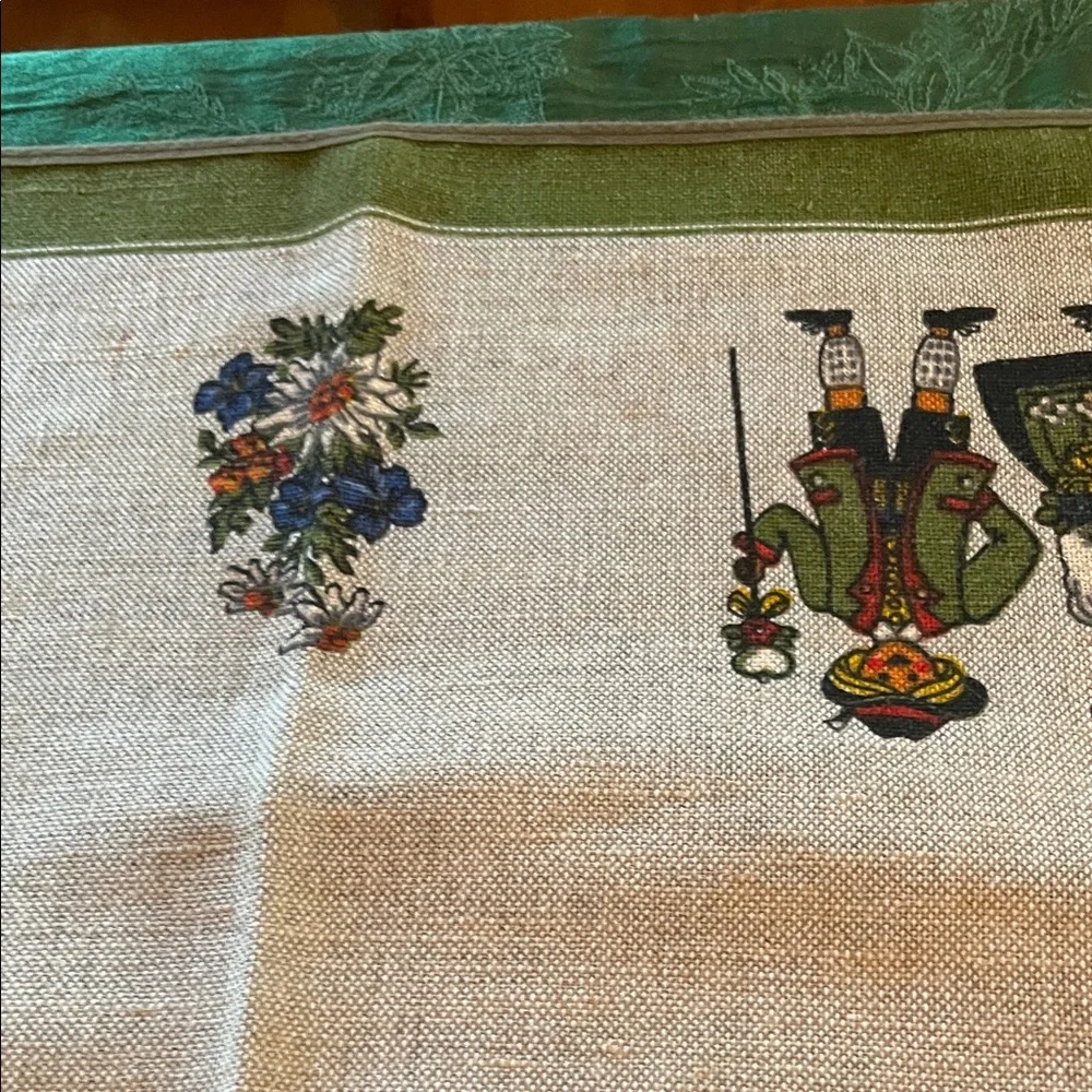 nagel charming tablecloth