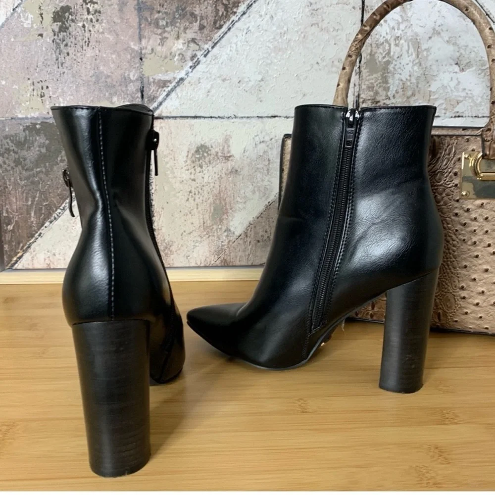 BILLINI MABELLE Princess Polly Ankle Boots in Black Size 8