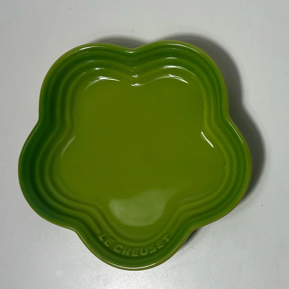 Le Creuset description add