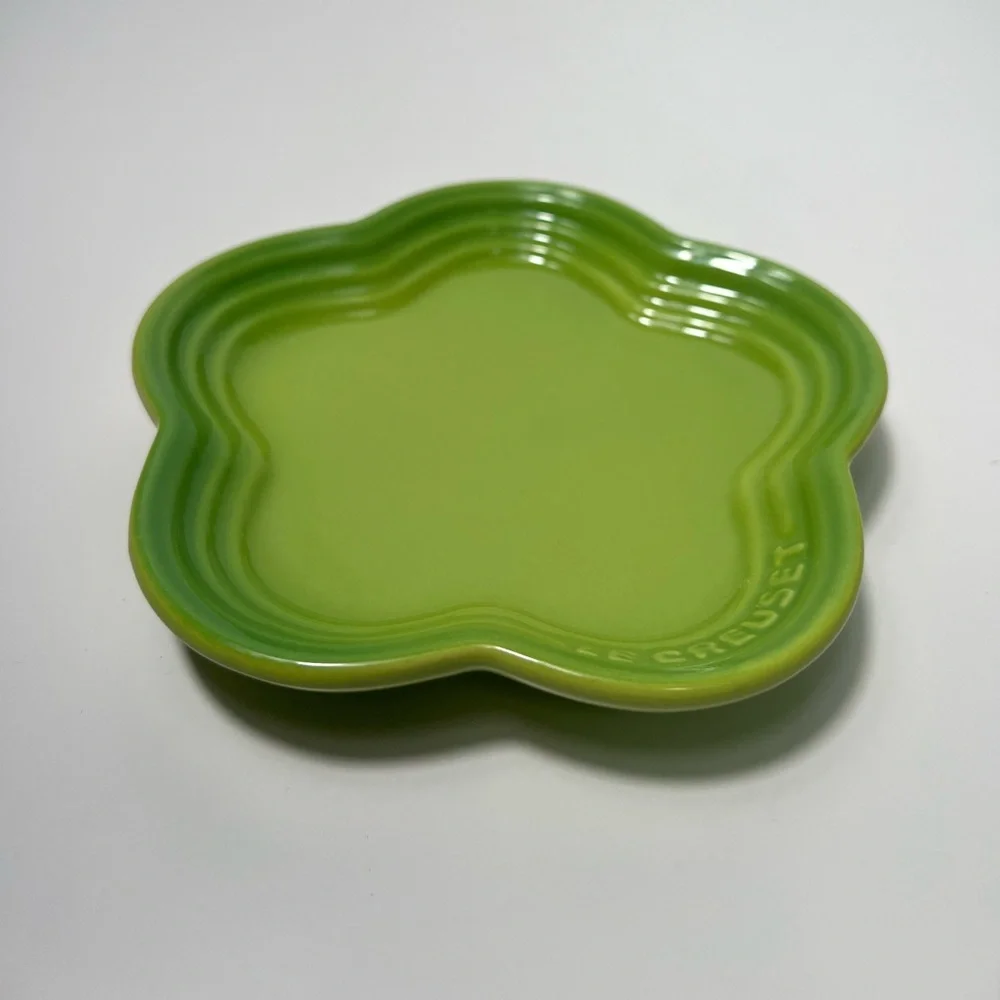 Le Creuset description add