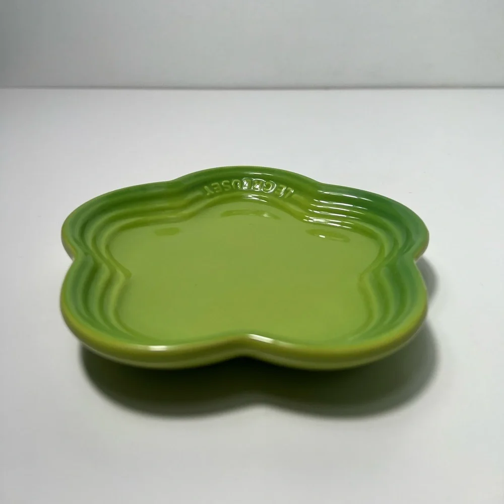 Le Creuset description add