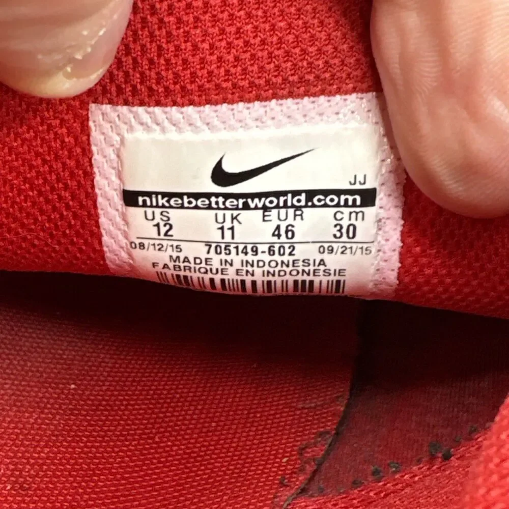 Nike see pics