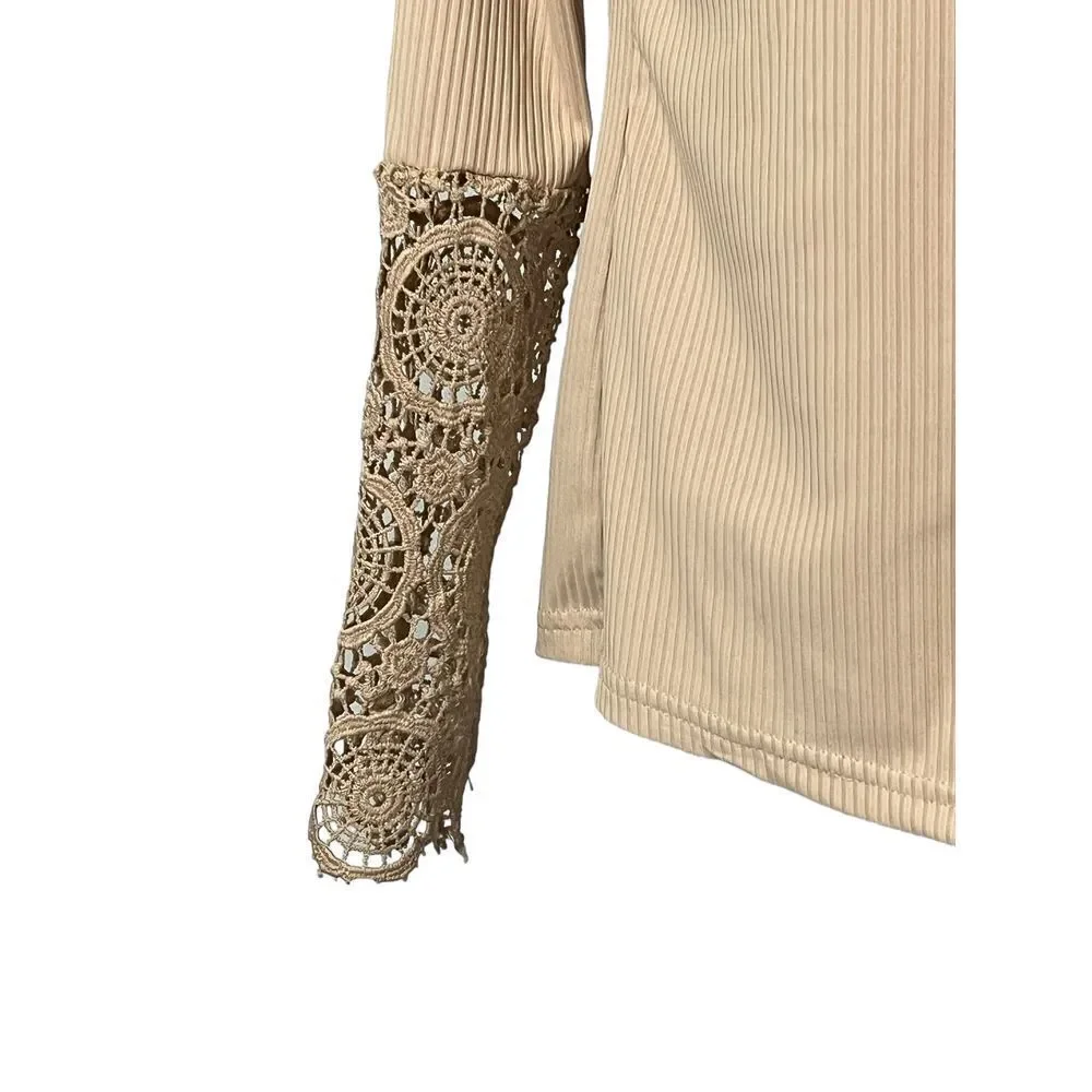 Women's Ribbed Beige Long‎ Sleeve Tee with Lace Trim on Neck and Cuffs Sz Small