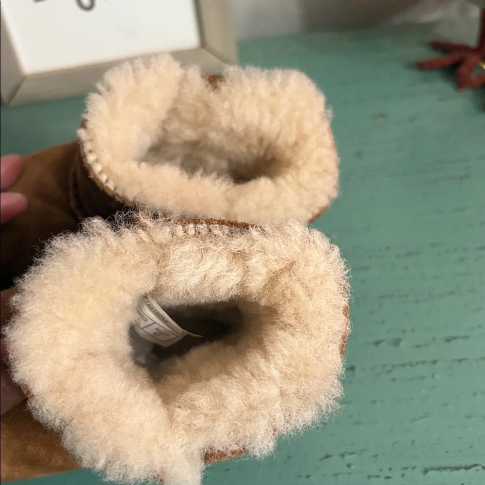 UGG perfect keeping