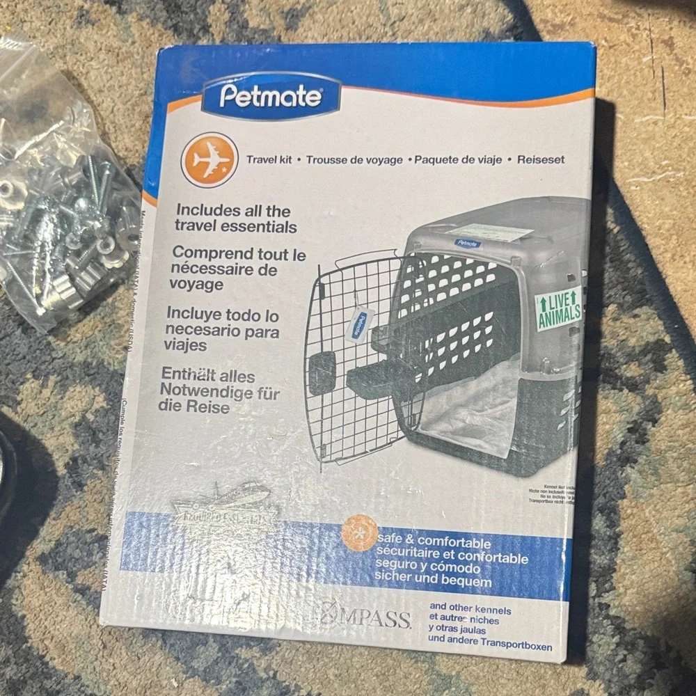 Petmate durable pet