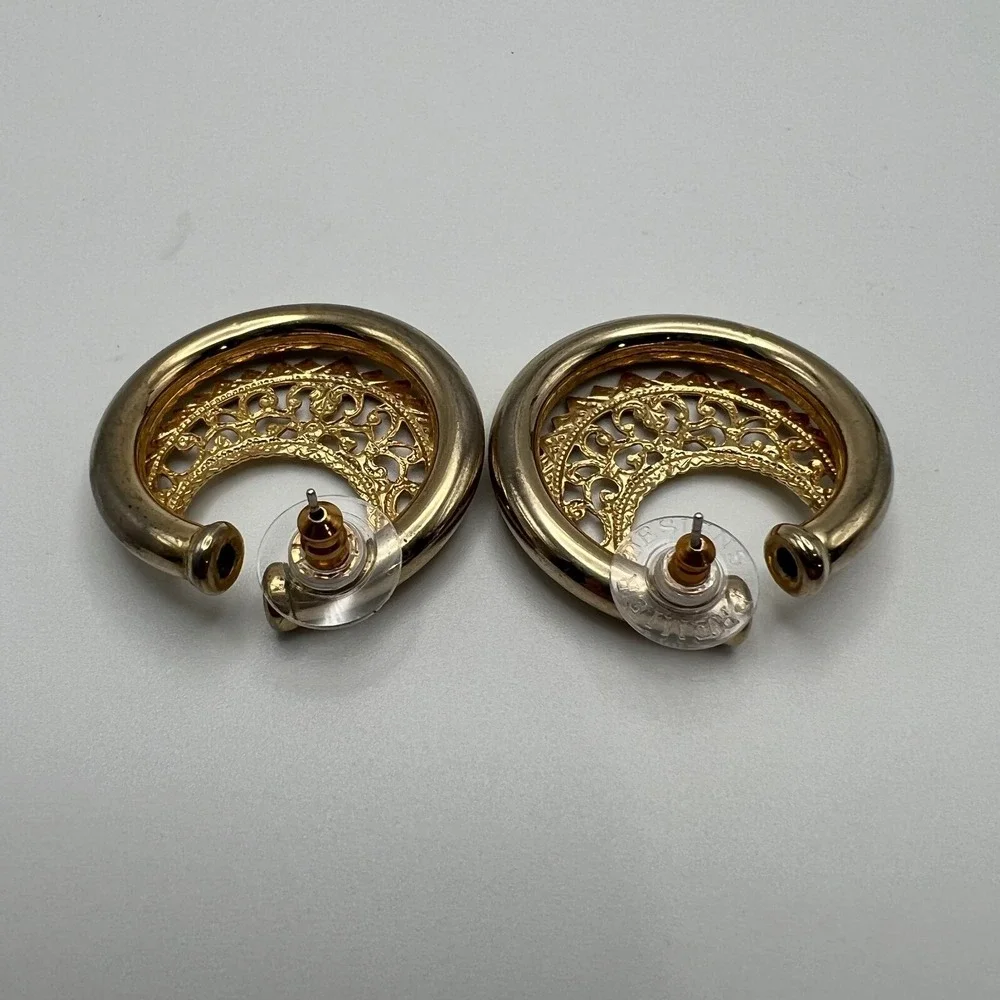 N/A vintage pierced