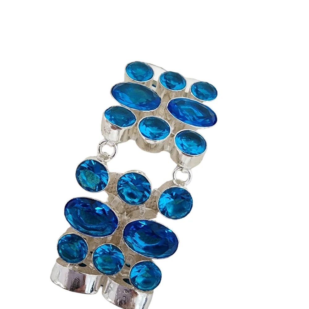 Artisan are adjustable stamped