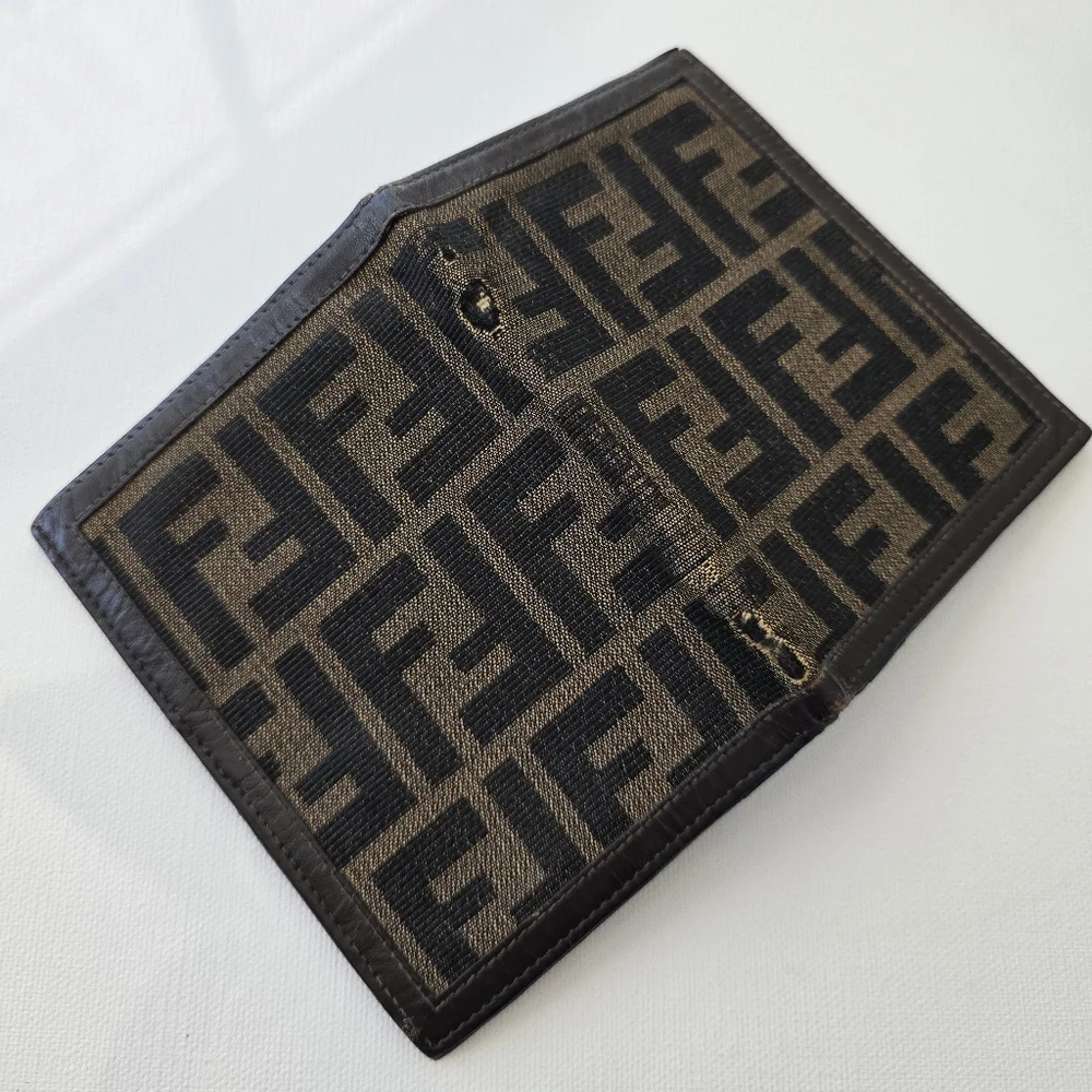 Fendi stylish wallet