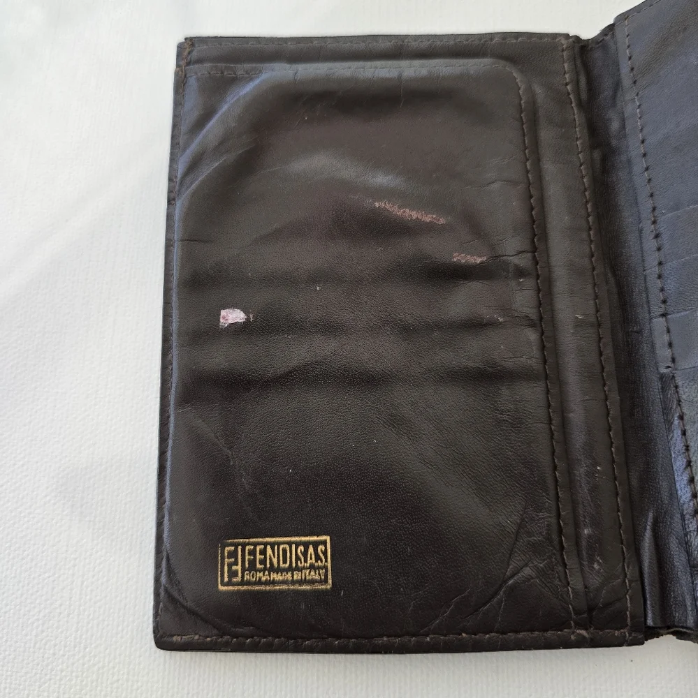 Fendi stylish wallet